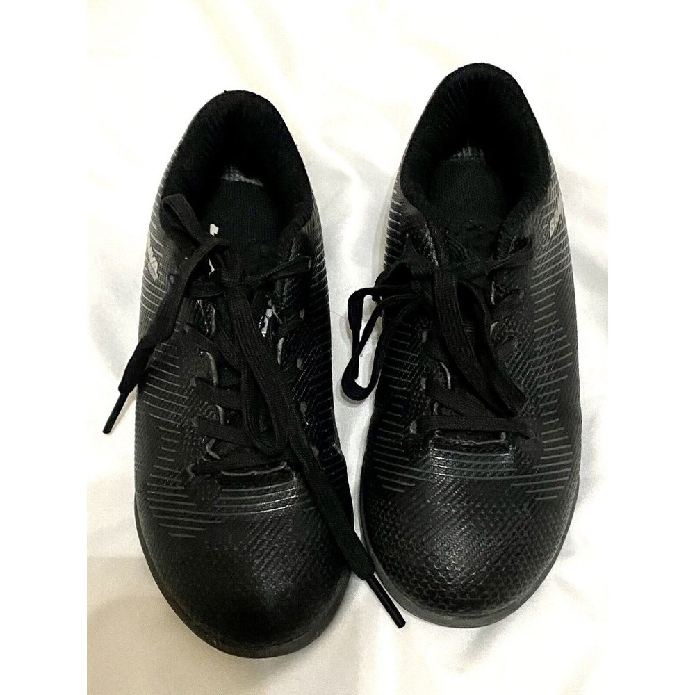 Brava Brand Soccer Cleats Youth size 12D Black Unisex Worn Twice
